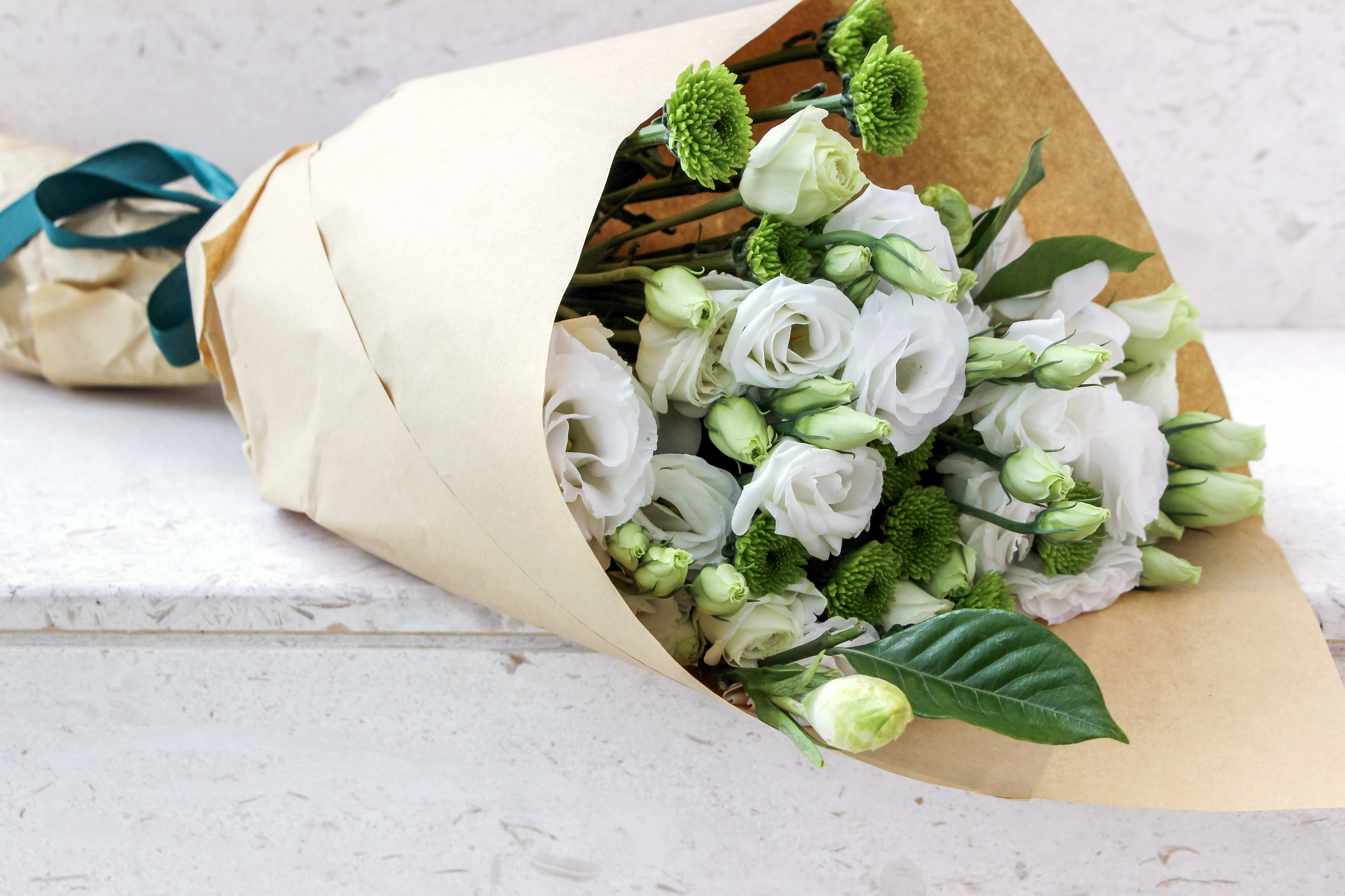 5 pomysłów na kwiaty na prezent ślubny